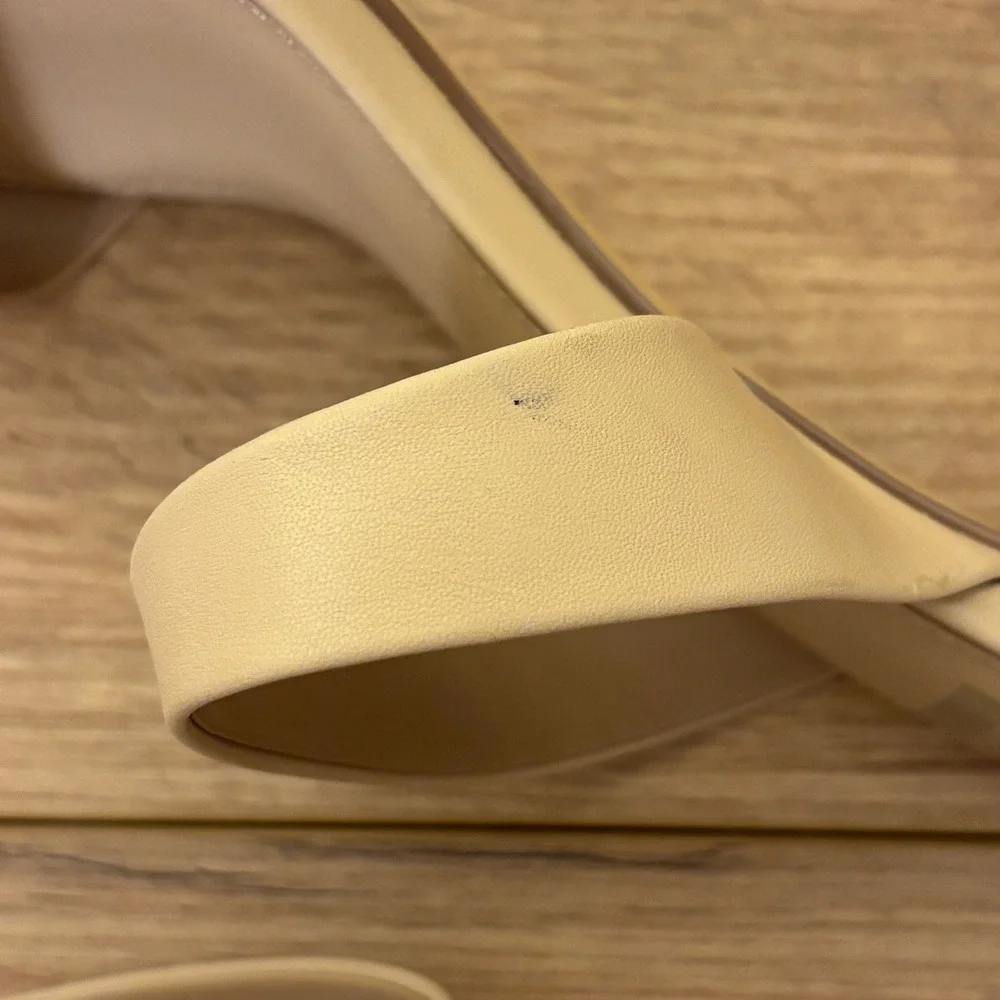 DOLCE VITA Veniss Block Heel Sandals Nude Tan Women Size 8.5 Open Toe Strappy